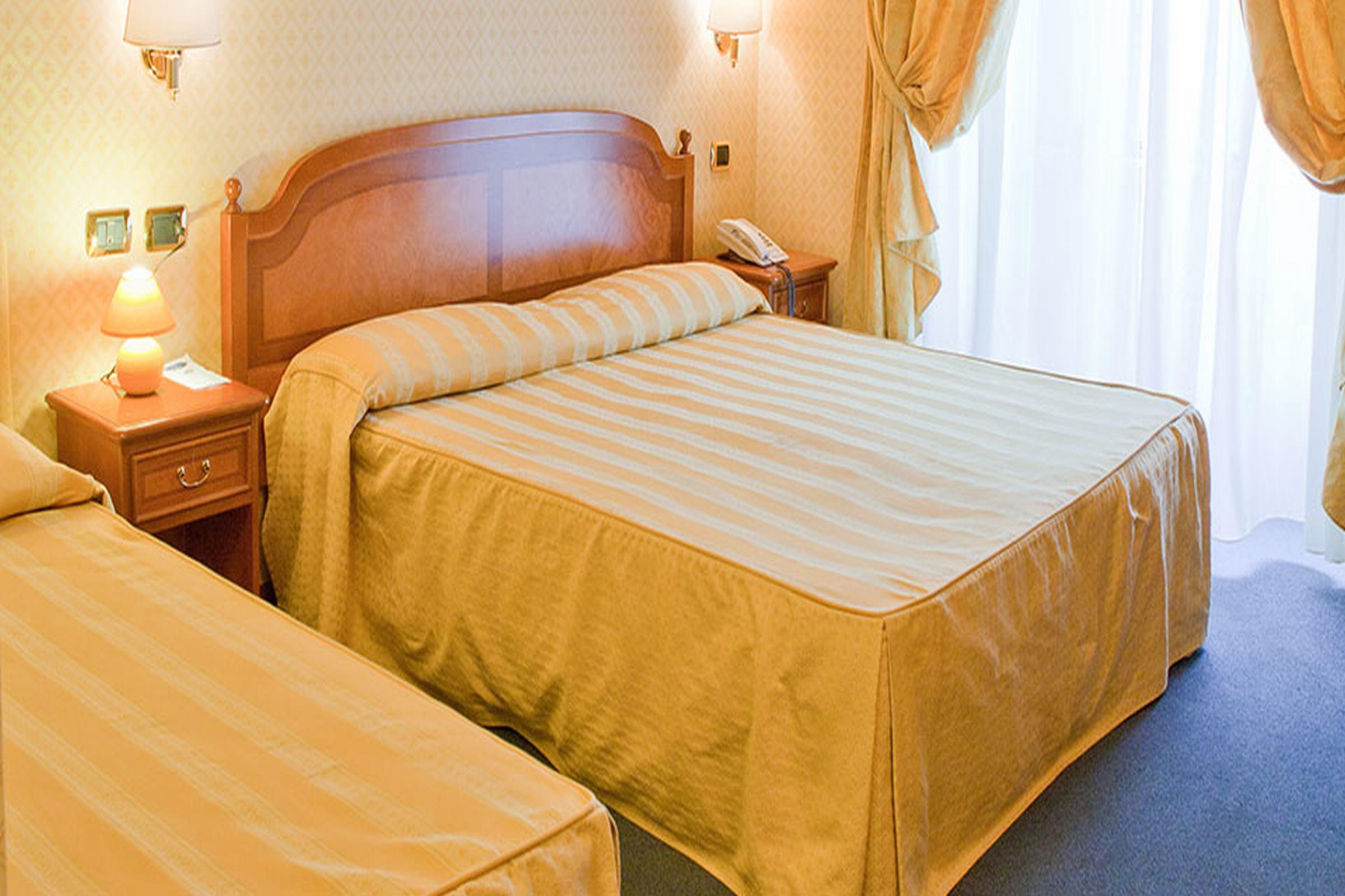 Hotel Amadeus Ρώμη Εξωτερικό φωτογραφία