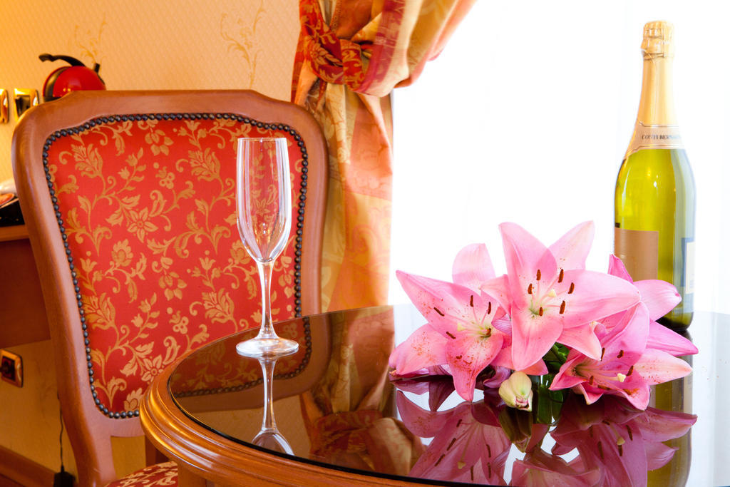 Hotel Amadeus Ρώμη Δωμάτιο φωτογραφία