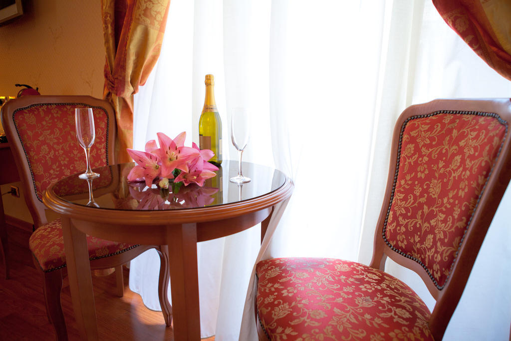 Hotel Amadeus Ρώμη Δωμάτιο φωτογραφία