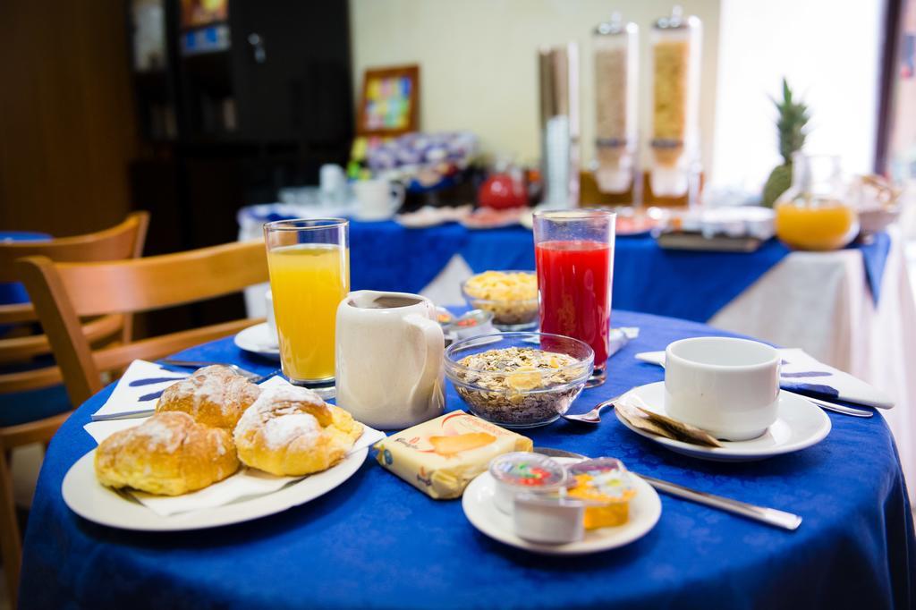 Hotel Amadeus Ρώμη Εξωτερικό φωτογραφία