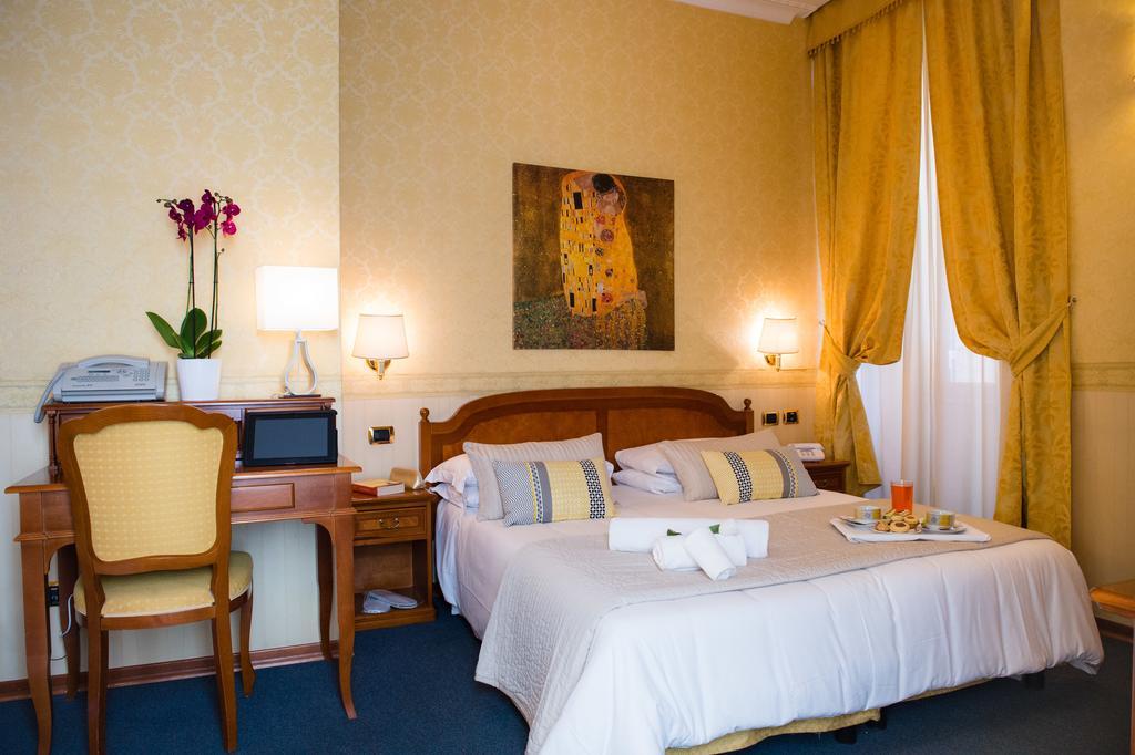 Hotel Amadeus Ρώμη Εξωτερικό φωτογραφία