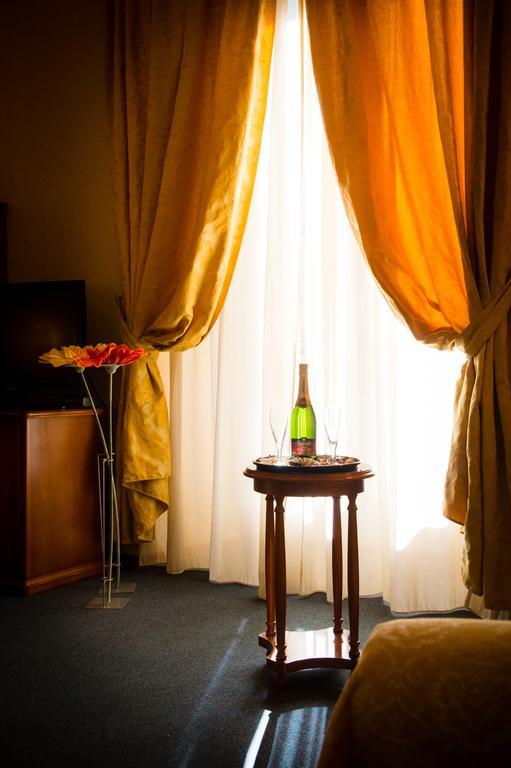 Hotel Amadeus Ρώμη Εξωτερικό φωτογραφία